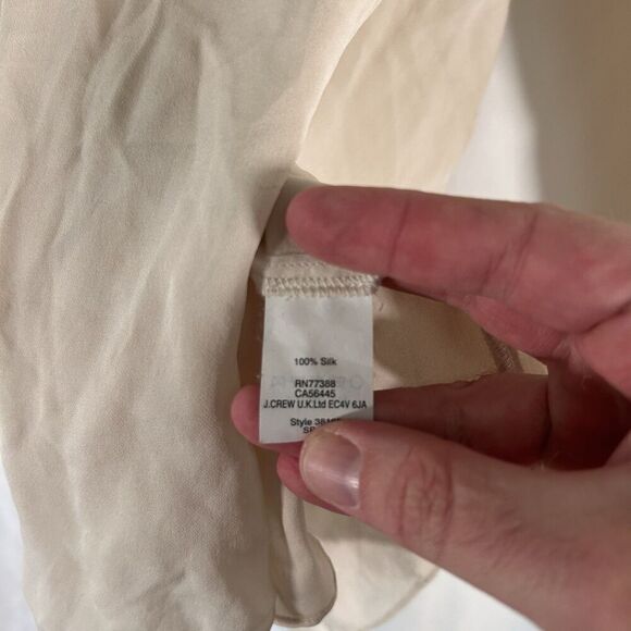 J. Crew 100% Silk Blouse Women's 10 Ivory Long Sleeve Round Neck Lightweight - Picture 10 of 11